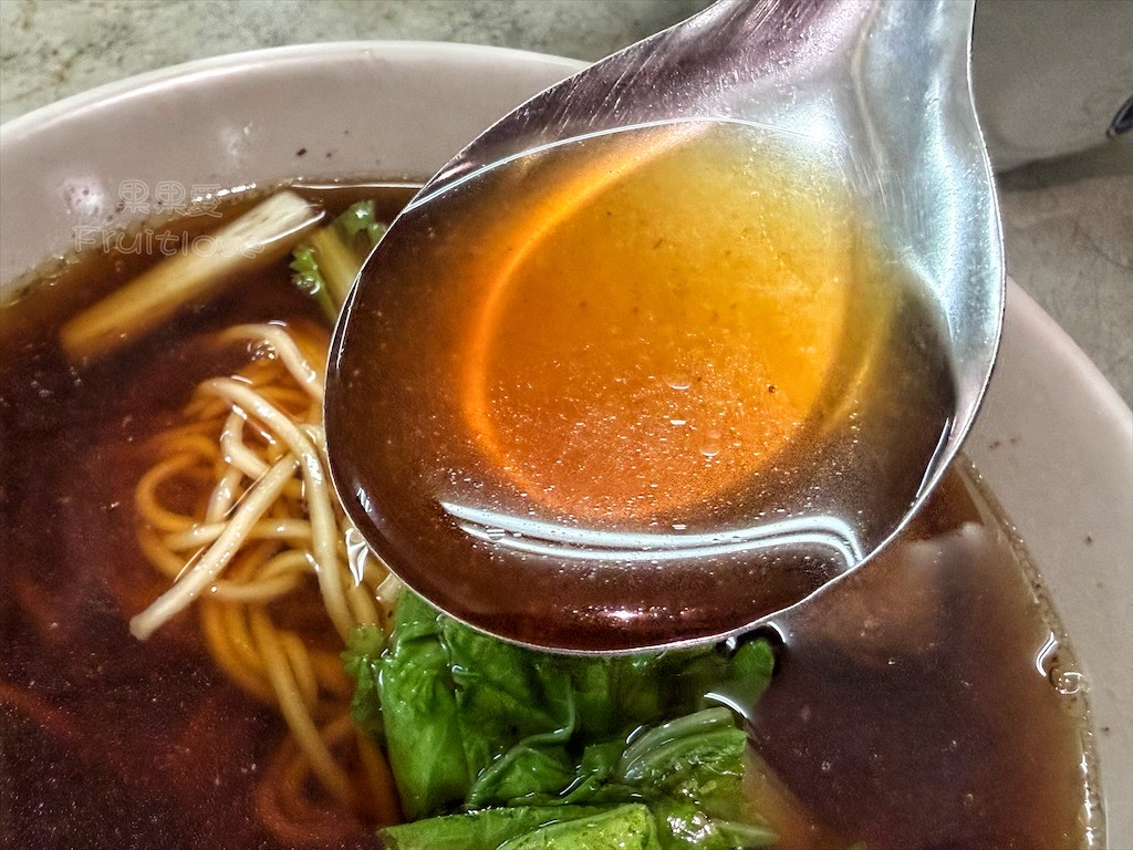 彰化牛肉麵｜金記牛肉麵：70元牛肉麵免費加麵，價格十分親民，是當地受歡迎的小吃選擇 @果果愛Fruitlove