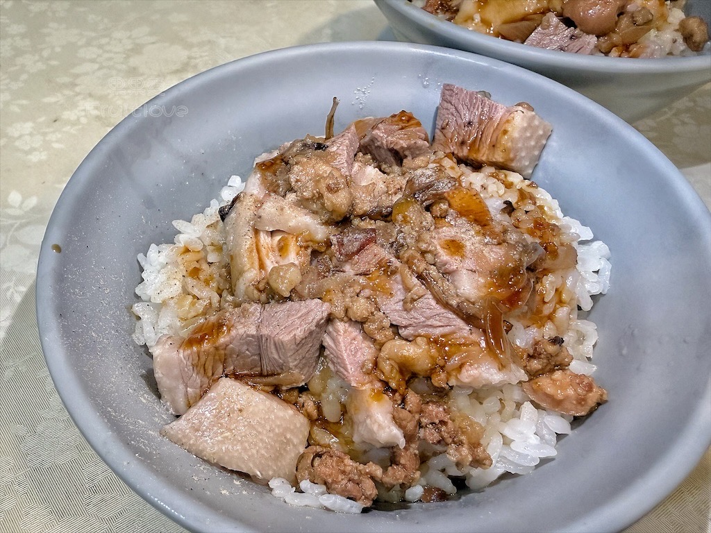 雲林麥寮|雪之担仔鵝肉麵:拱範宮必吃鮮嫩鵝肉飯與鮮甜蚵仔湯,在地人推薦的在地小吃 @果果愛Fruitlove 雲林麥寮|雪之担仔鵝肉麵:拱範宮必吃鮮嫩鵝肉飯與鮮甜蚵仔湯,在地人推薦的在地小吃 @果果愛Fruitlove