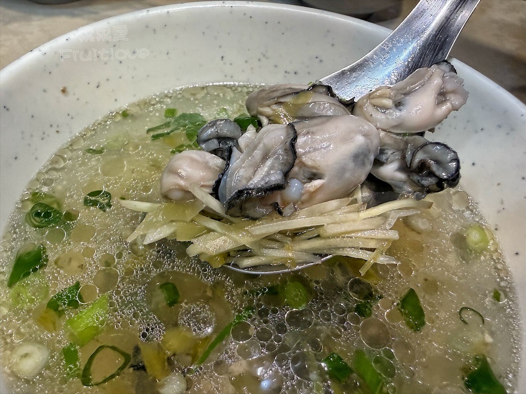 雲林麥寮｜雪之担仔鵝肉麵：拱範宮必吃鮮嫩鵝肉飯與鮮甜蚵仔湯，在地人推薦的在地小吃 @果果愛Fruitlove