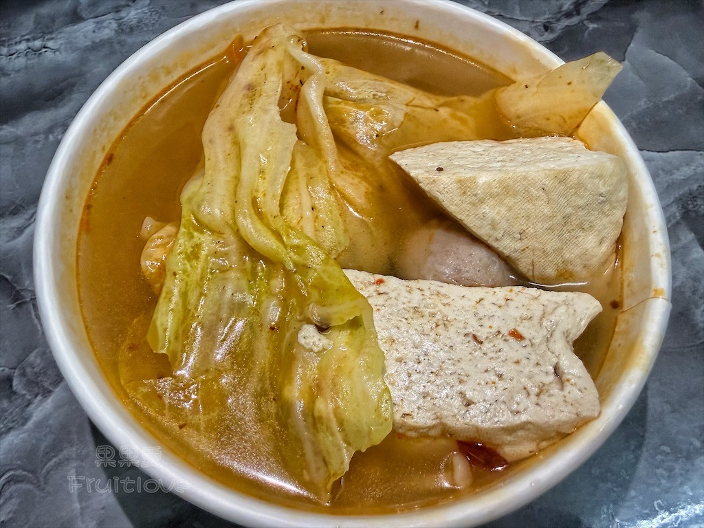 雲林斗六｜斗六張家臭豆腐：在地人推薦必吃脆皮臭豆腐、麻辣臭豆腐！ @果果愛Fruitlove