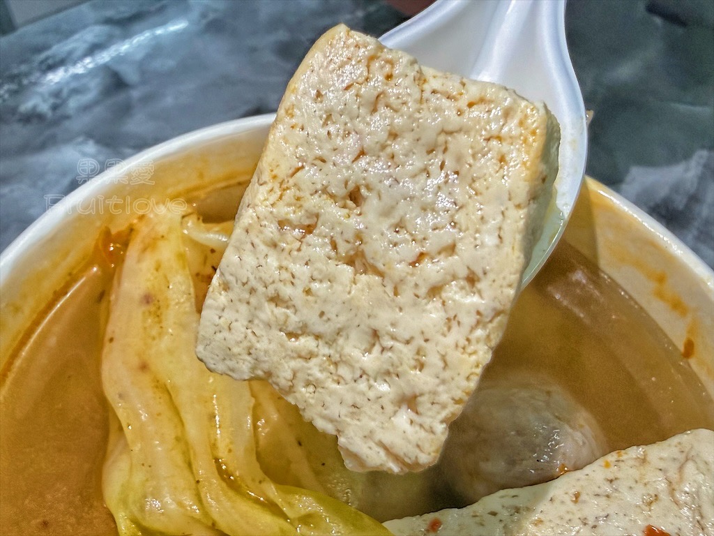 雲林斗六｜斗六張家臭豆腐：在地人推薦必吃脆皮臭豆腐、麻辣臭豆腐！ @果果愛Fruitlove