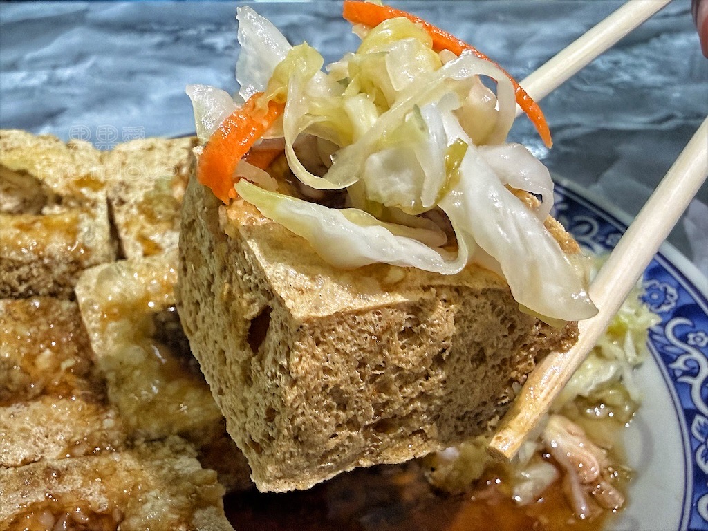 雲林斗六｜斗六張家臭豆腐：在地人推薦必吃脆皮臭豆腐、麻辣臭豆腐！ @果果愛Fruitlove