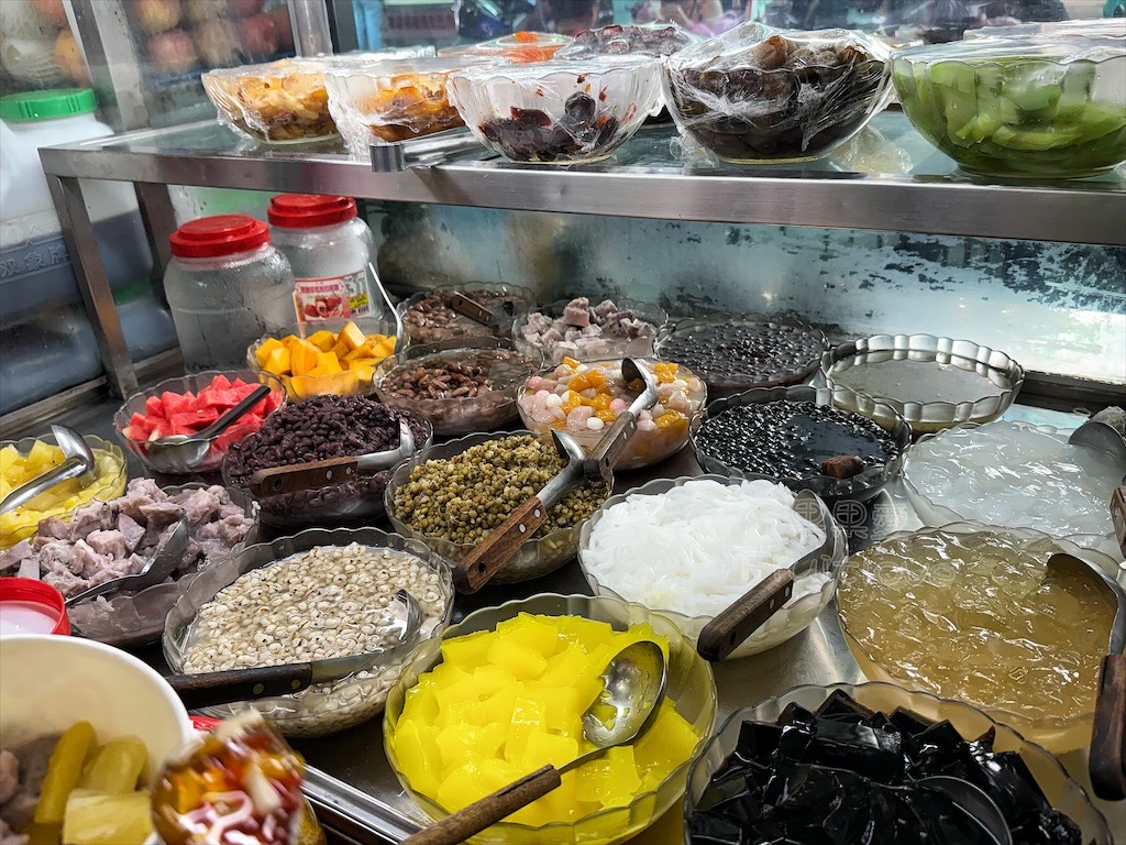 台中南區｜姊弟冷熱飲食：第三市場老字號美食小吃店，來吃記憶中的古早味剉冰 @果果愛Fruitlove