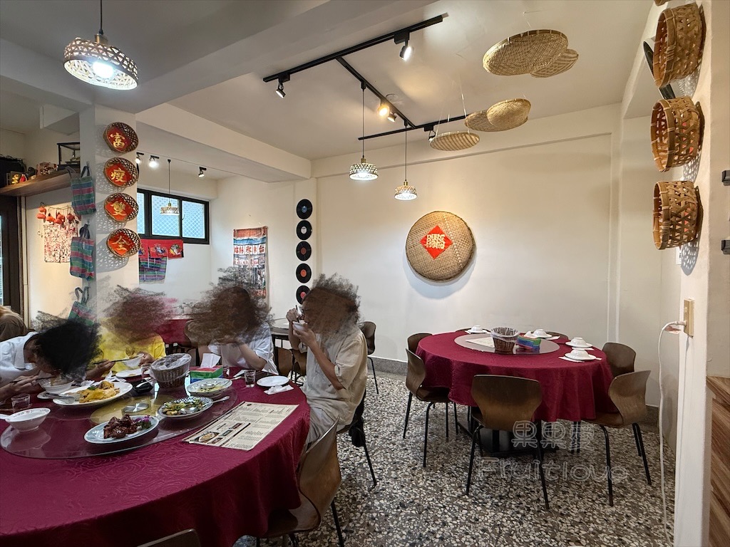 台中北區|飯先知:復古老宅道地台菜餐廳推薦,必吃招牌玉米雞、老菜脯蛤蜊雞,寵物友善/包廂聚餐 @果果愛Fruitlove 台中北區|飯先知:復古老宅道地台菜餐廳推薦,必吃招牌玉米雞、老菜脯蛤蜊雞,寵物友善/包廂聚餐 @果果愛Fruitlove