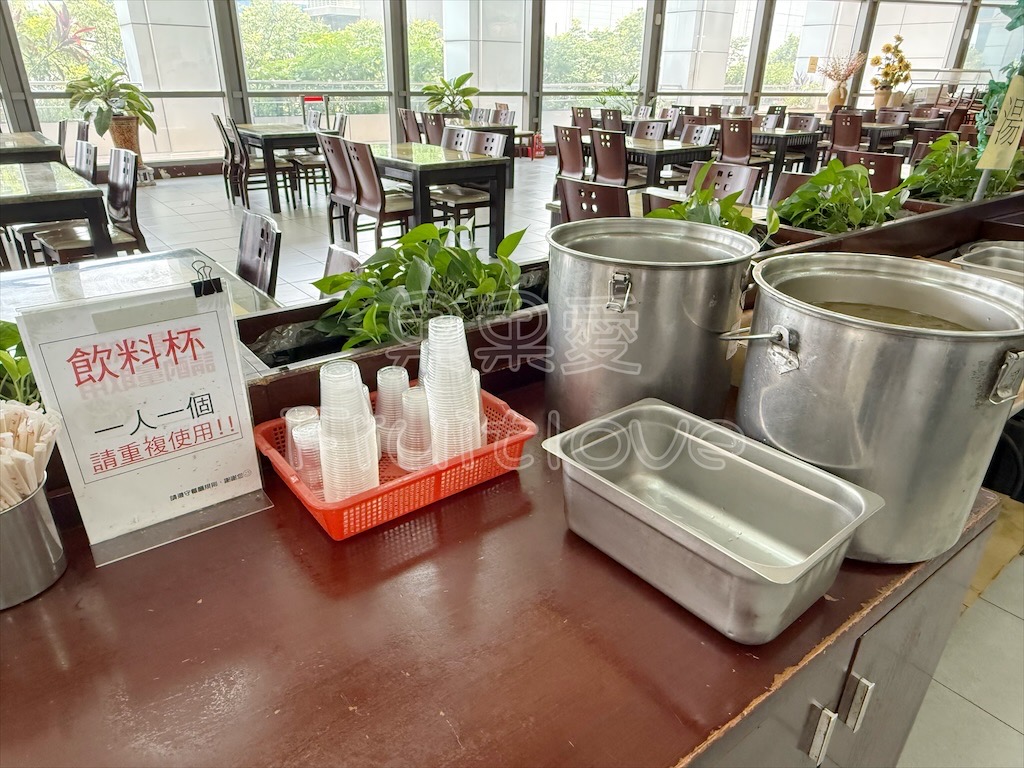 台中大雅|中科複合餐飲中心: 70元自助餐吃到飽,內用無限續夾、高CP值平價便當推薦 @果果愛Fruitlove 台中大雅|中科複合餐飲中心: 70元自助餐吃到飽,內用無限續夾、高CP值平價便當推薦 @果果愛Fruitlove