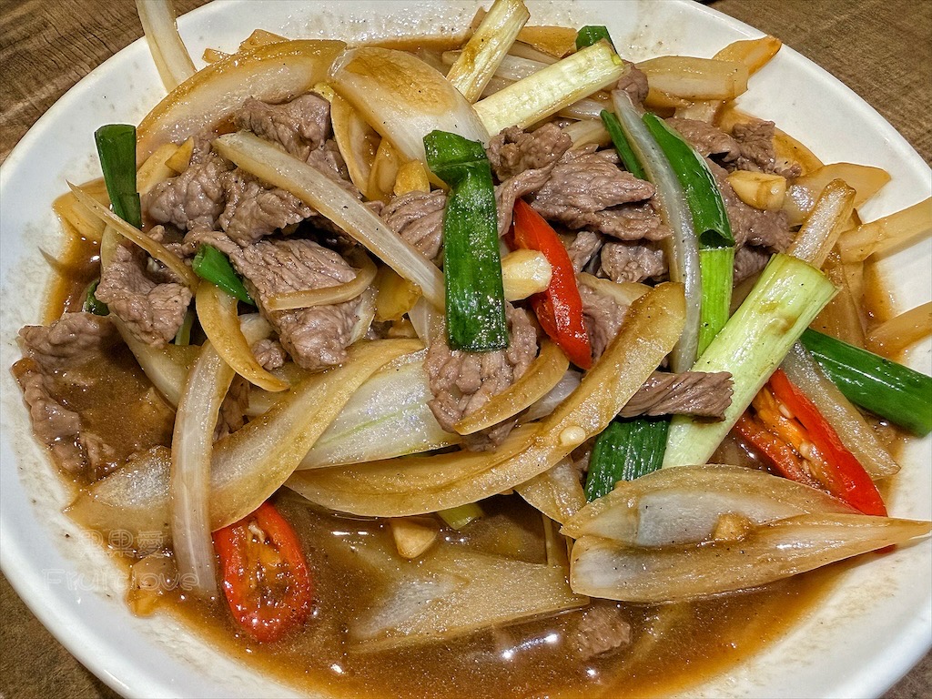 南投南崗担担麵：南崗工業區美食推薦，古早味担仔麵、大腸與鮮蚵滷肉飯、澎湃台式熱炒，不定時還有隱藏版私房菜 @果果愛Fruitlove