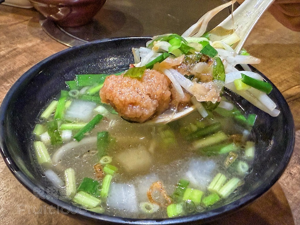 南投南崗担担麵：南崗工業區美食推薦，古早味担仔麵、大腸與鮮蚵滷肉飯、澎湃台式熱炒，不定時還有隱藏版私房菜 @果果愛Fruitlove