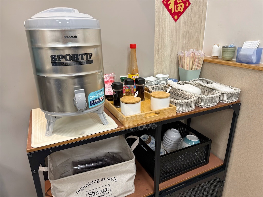 台中南區｜享曜初麵：圖資館附近文青風麵店，必點雙醬麵、牛肉麵、手工水餃與免費清涼薄荷酸梅檸檬水 @果果愛Fruitlove