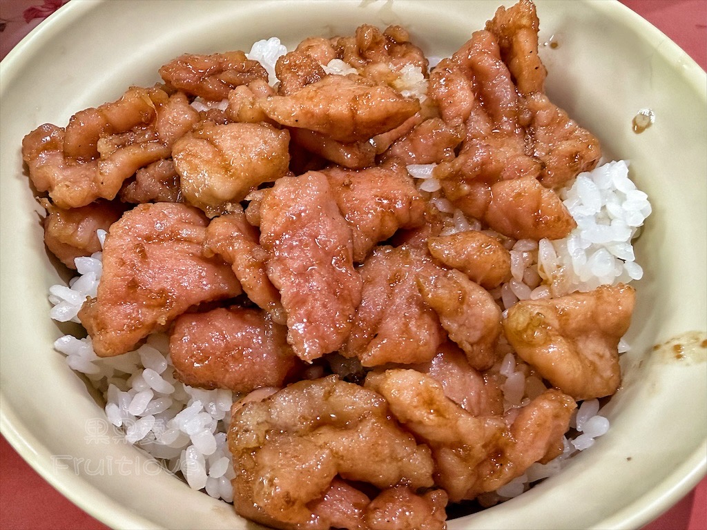 彰化大村美食｜巴豆麵食館：大葉大學附近平價小吃推薦，必點厚切雞肉飯與古早味瘦肉飯 @果果愛Fruitlove