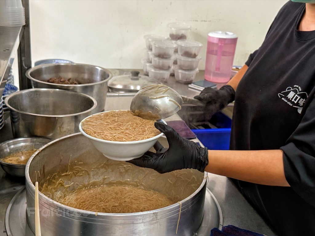 南投魚池早餐|順口味麵線:在地30年三代傳承麵線老店!必吃招牌蛋酥大腸、肉羹麵線,寵物友善 @果果愛Fruitlove 南投魚池早餐|順口味麵線:在地30年三代傳承麵線老店!必吃招牌蛋酥大腸、肉羹麵線,寵物友善 @果果愛Fruitlove