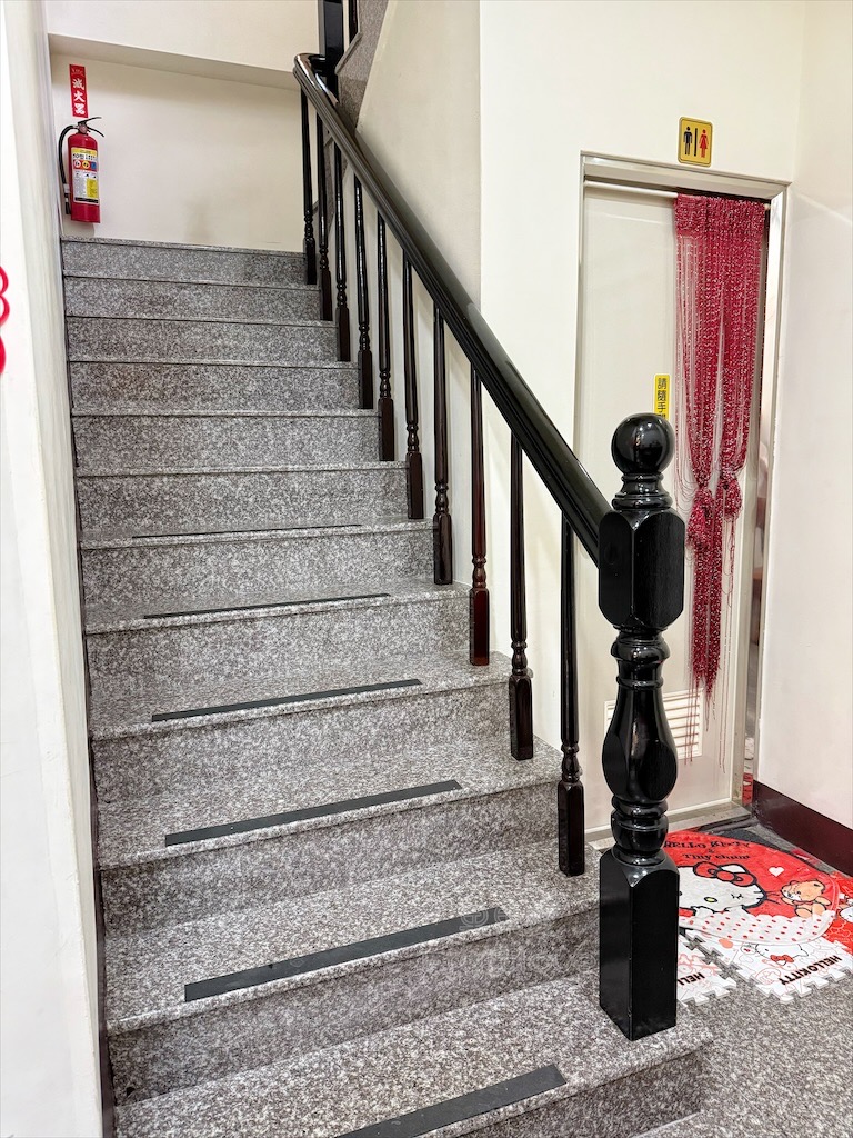 彰化鹿港｜悠嫻民宿：5分鐘到鹿港市區，鬧中取靜、免費停車、房間寬敞舒適，國旅補助合法民宿 @果果愛Fruitlove
