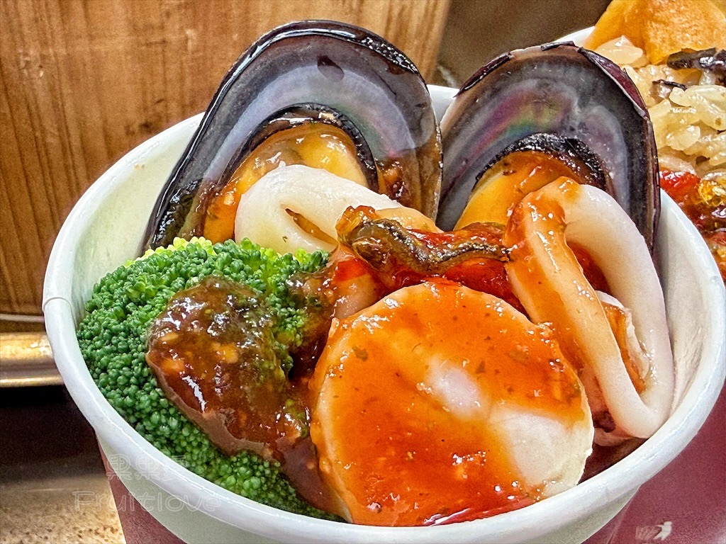 台中北區｜冠顗油飯：一中街古早味美食小吃推薦，必吃麻油酒香油飯與海鮮油飯！ @果果愛Fruitlove