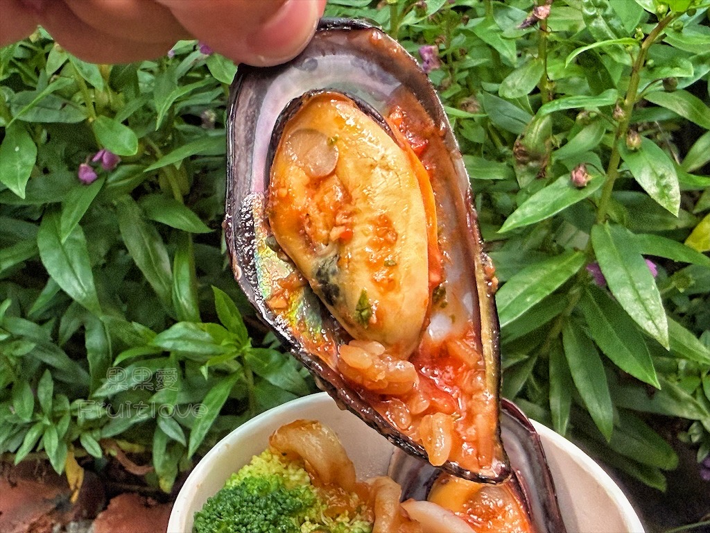 台中北區｜冠顗油飯：一中街古早味美食小吃推薦，必吃麻油酒香油飯與海鮮油飯！ @果果愛Fruitlove