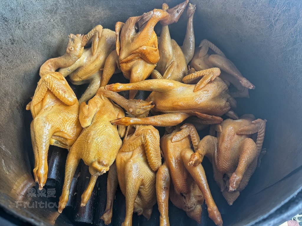 南投埔里|觀音漒阿嬤甘蔗烤山雞:三十年柴香煙燻烤山雞,觀音瀑布步道旁必吃在地特色風味 @果果愛Fruitlove 南投埔里|觀音漒阿嬤甘蔗烤山雞:三十年柴香煙燻烤山雞,觀音瀑布步道旁必吃在地特色風味 @果果愛Fruitlove