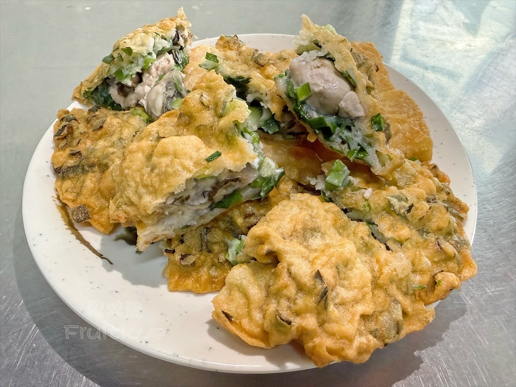 彰化芳苑蚵嗲｜洪記蚵嗲：在地現炸古早味小吃，必吃金黃酥脆鮮蚵嗲、Q嫩蘿蔔糕與蝦嗲 @果果愛Fruitlove