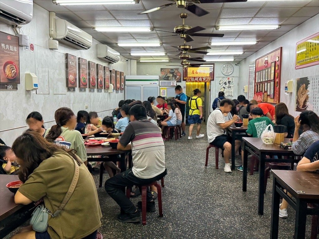 台中大甲當歸鴨｜正兄弟當歸鴨：鎮瀾宮旁飄香50年老字號美食，必吃當歸鴨麵線、豬腳麵線及限量鵝腿飯 @果果愛Fruitlove