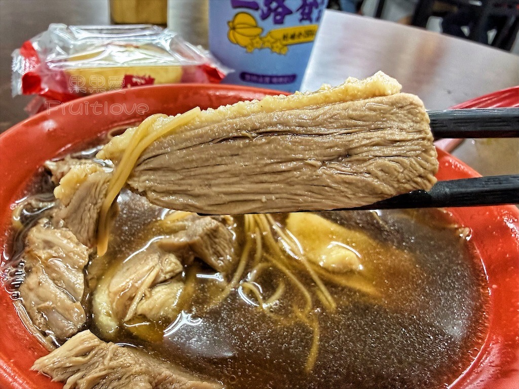 台中大甲當歸鴨｜正兄弟當歸鴨：鎮瀾宮旁飄香50年老字號美食，必吃當歸鴨麵線、豬腳麵線及限量鵝腿飯 @果果愛Fruitlove