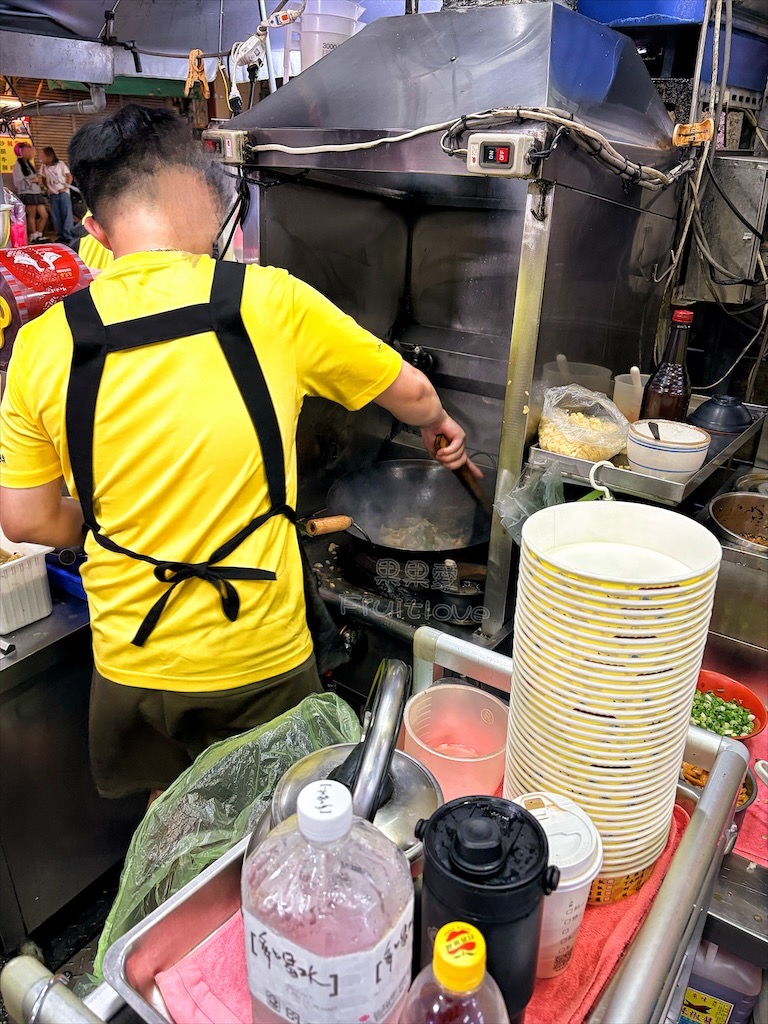 台中大甲當歸鴨｜正兄弟當歸鴨：鎮瀾宮旁飄香50年老字號美食，必吃當歸鴨麵線、豬腳麵線及限量鵝腿飯 @果果愛Fruitlove