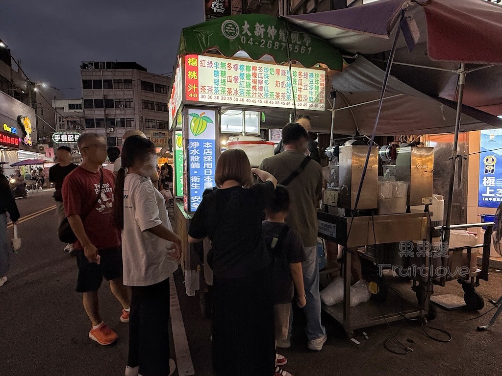 台中大甲｜一路發綠豆沙：鎮瀾宮必喝50年排隊飲料店，濃郁綿密古早味綠豆沙 @果果愛Fruitlove