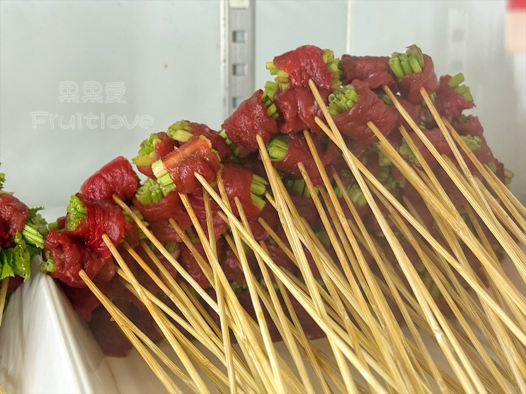 新竹串串香火鍋|蜀都串香麻辣火鍋(新竹北大總店): 每串12元!道地四川牛油麻辣鍋、白飯吃到飽免服務費 @果果愛Fruitlove 新竹串串香火鍋|蜀都串香麻辣火鍋(新竹北大總店): 每串12元!道地四川牛油麻辣鍋、白飯吃到飽免服務費 @果果愛Fruitlove