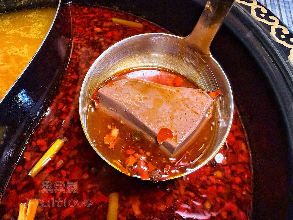 新竹串串香火鍋|蜀都串香麻辣火鍋(新竹北大總店): 每串12元!道地四川牛油麻辣鍋、白飯吃到飽免服務費 @果果愛Fruitlove 新竹串串香火鍋|蜀都串香麻辣火鍋(新竹北大總店): 每串12元!道地四川牛油麻辣鍋、白飯吃到飽免服務費 @果果愛Fruitlove