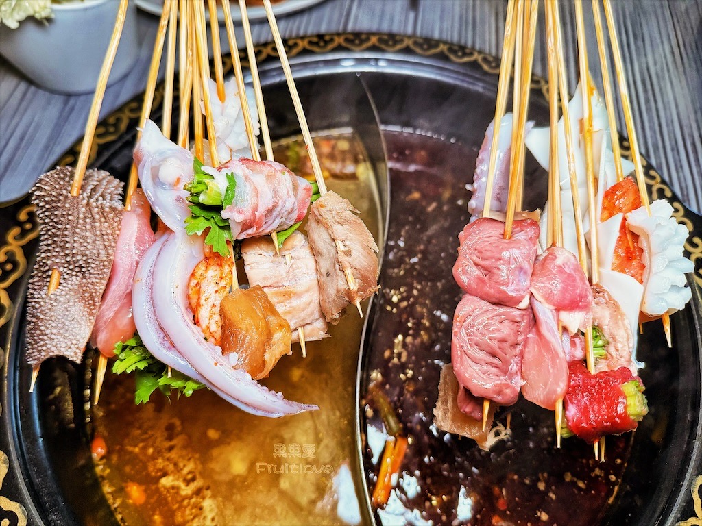 新竹串串香火鍋|蜀都串香麻辣火鍋(新竹北大總店): 每串12元!道地四川牛油麻辣鍋、白飯吃到飽免服務費 @果果愛Fruitlove 新竹串串香火鍋|蜀都串香麻辣火鍋(新竹北大總店): 每串12元!道地四川牛油麻辣鍋、白飯吃到飽免服務費 @果果愛Fruitlove