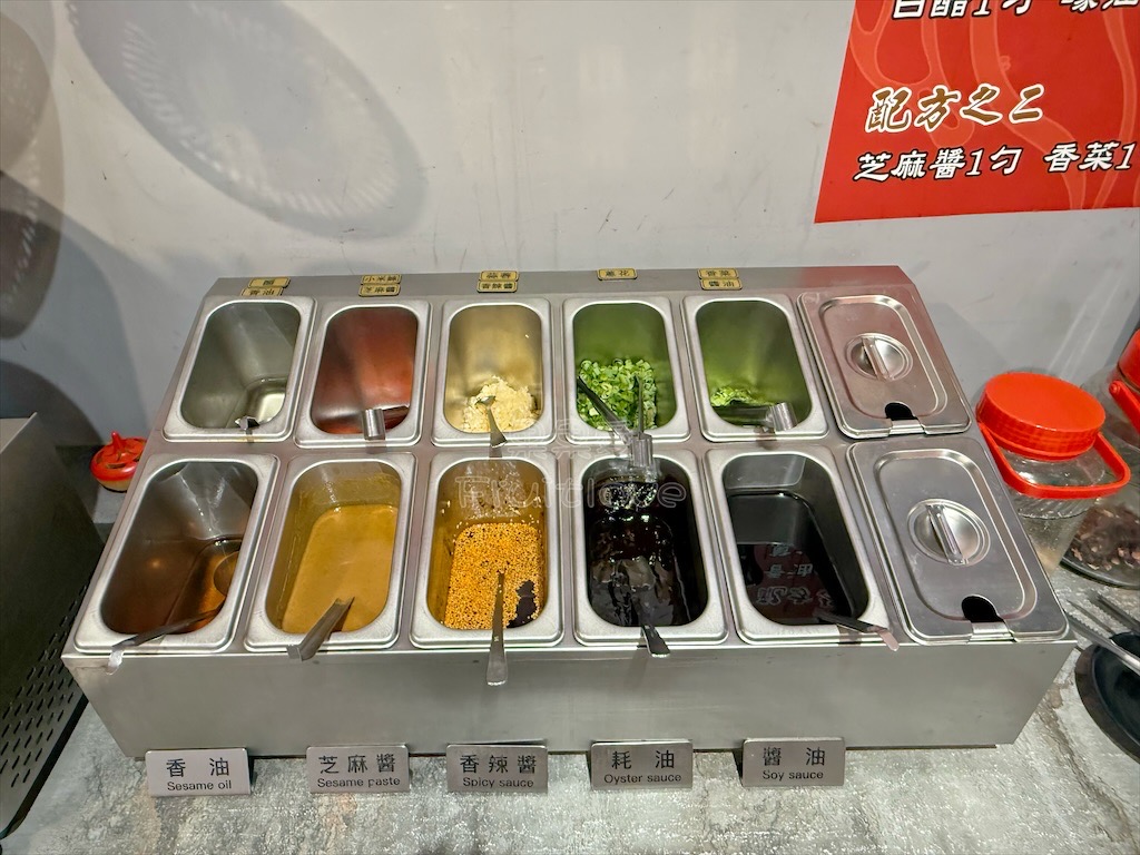 台中南屯｜蜀九品麻辣火鍋：道地四川麻辣鍋、串串香，推薦溫體牛、九宮格，寵物友善餐廳 @果果愛Fruitlove
