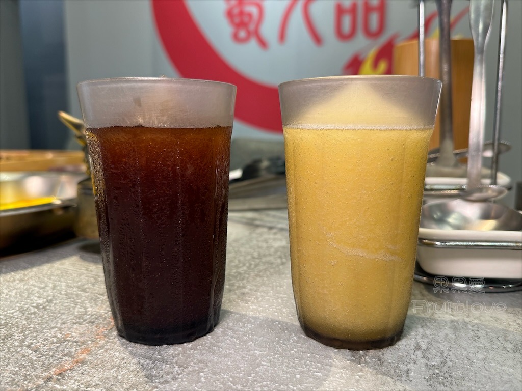 台中南屯｜蜀九品麻辣火鍋：道地四川麻辣鍋、串串香，推薦溫體牛、九宮格，寵物友善餐廳 @果果愛Fruitlove