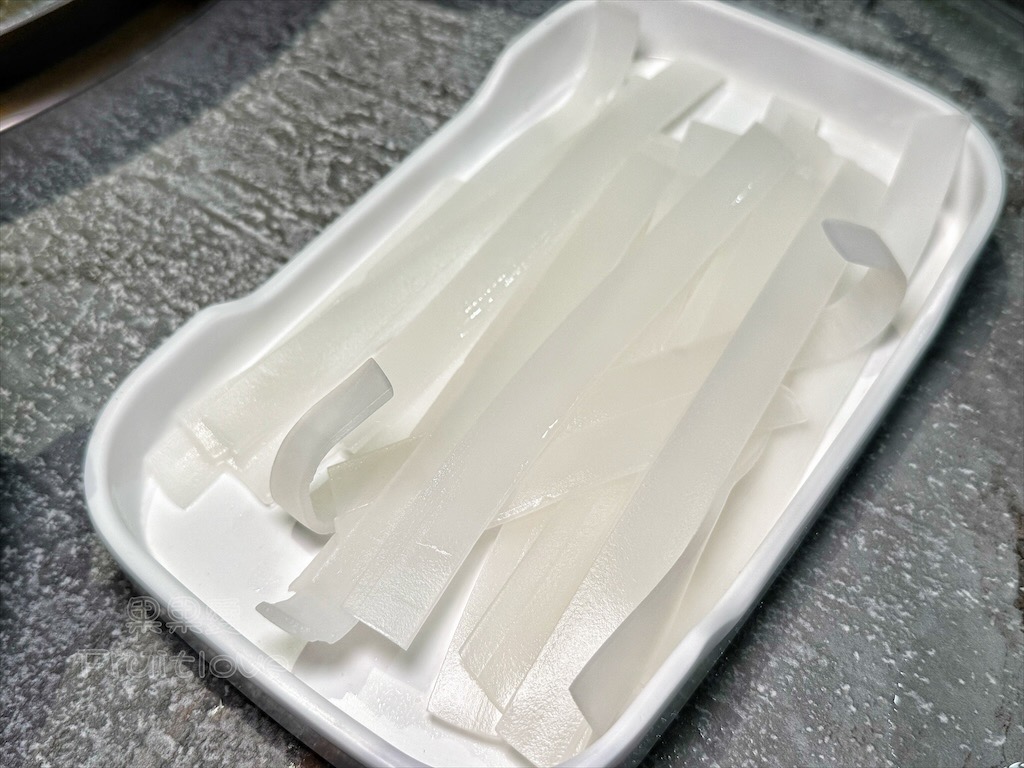 台中南屯｜蜀九品麻辣火鍋：道地四川麻辣鍋、串串香，推薦溫體牛、九宮格，寵物友善餐廳 @果果愛Fruitlove