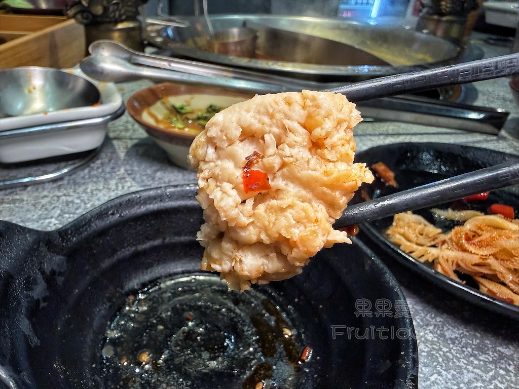 台中南屯｜蜀九品麻辣火鍋：道地四川麻辣鍋、串串香，推薦溫體牛、九宮格，寵物友善餐廳 @果果愛Fruitlove