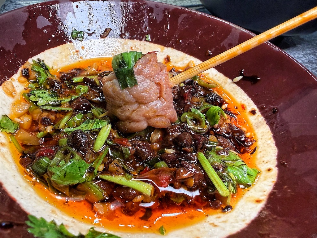 台中南屯｜蜀九品麻辣火鍋：道地四川麻辣鍋、串串香，推薦溫體牛、九宮格，寵物友善餐廳 @果果愛Fruitlove