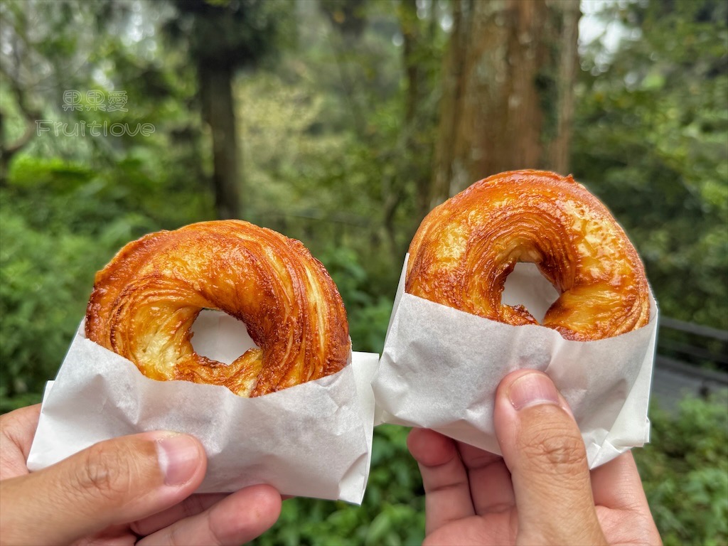 嘉義奮起湖百年檜木甜甜圈：奮起湖老街必吃的甜點點心，外酥內軟、奶香迷人 @果果愛Fruitlove