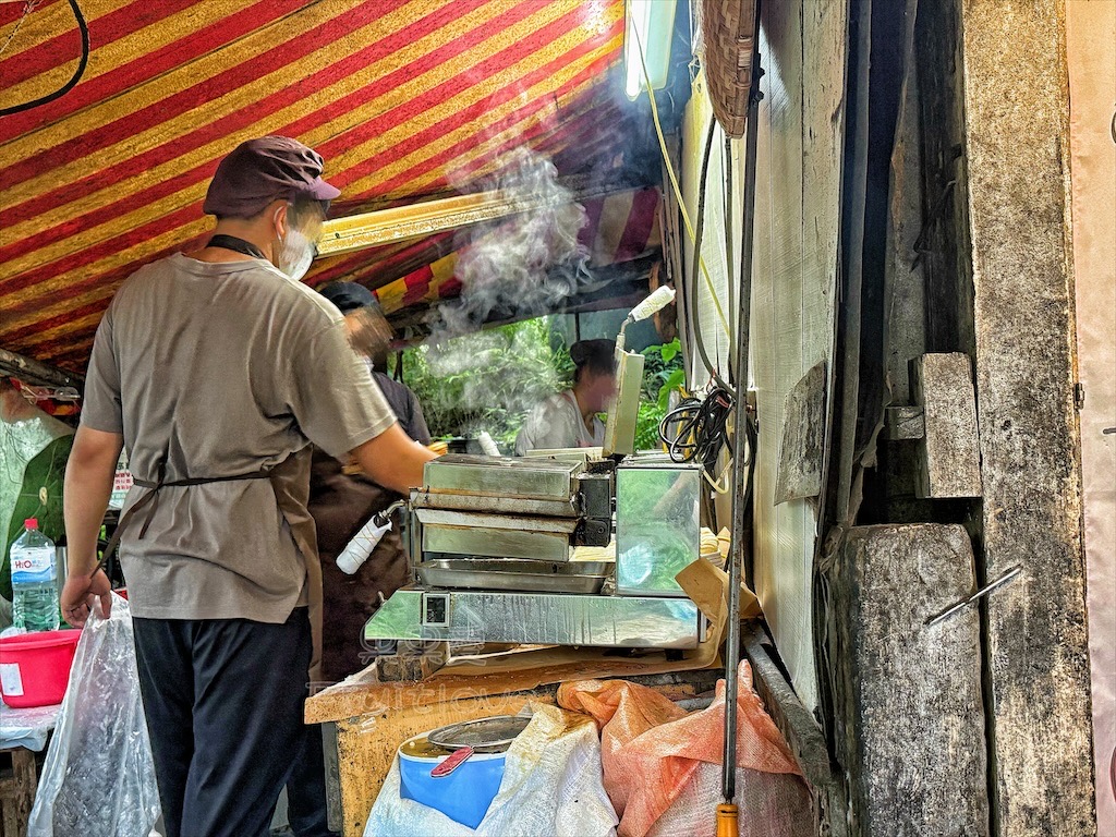 嘉義奮起湖百年檜木甜甜圈:奮起湖老街必吃的甜點點心,外酥內軟、奶香迷人 @果果愛Fruitlove 嘉義奮起湖百年檜木甜甜圈:奮起湖老街必吃的甜點點心,外酥內軟、奶香迷人 @果果愛Fruitlove