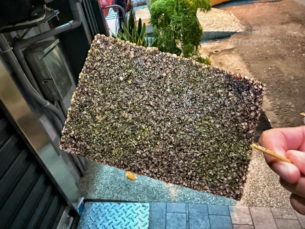 彰化炸雞｜至尊卡啦脆皮炸雞：偶然發現排隊炸雞攤，大雞腿有夠酥脆多汁，多種口味調味粉 @果果愛Fruitlove