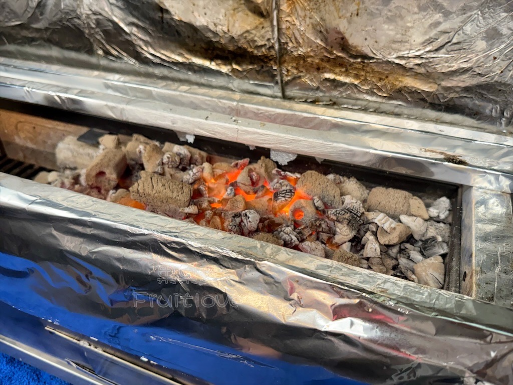 雲林斗六串燒|傳橙串燒炭火關東煮:隱藏在薑母鴨店裡的串燒,晚餐、宵夜、聚餐推薦,寵物友善 @果果愛Fruitlove 雲林斗六串燒|傳橙串燒炭火關東煮:隱藏在薑母鴨店裡的串燒,晚餐、宵夜、聚餐推薦,寵物友善 @果果愛Fruitlove