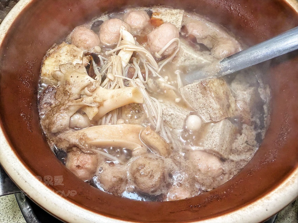 雲林斗六串燒|傳橙串燒炭火關東煮:隱藏在薑母鴨店裡的串燒,晚餐、宵夜、聚餐推薦,寵物友善 @果果愛Fruitlove 雲林斗六串燒|傳橙串燒炭火關東煮:隱藏在薑母鴨店裡的串燒,晚餐、宵夜、聚餐推薦,寵物友善 @果果愛Fruitlove