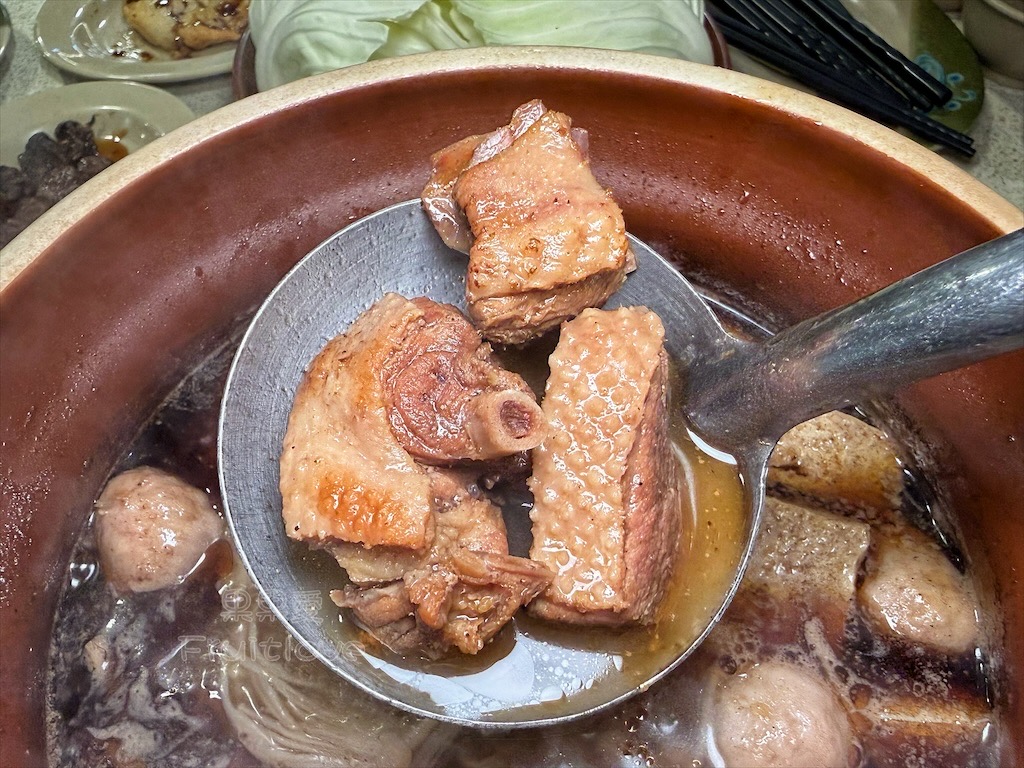 雲林斗六串燒|傳橙串燒炭火關東煮:隱藏在薑母鴨店裡的串燒,晚餐、宵夜、聚餐推薦,寵物友善 @果果愛Fruitlove 雲林斗六串燒|傳橙串燒炭火關東煮:隱藏在薑母鴨店裡的串燒,晚餐、宵夜、聚餐推薦,寵物友善 @果果愛Fruitlove