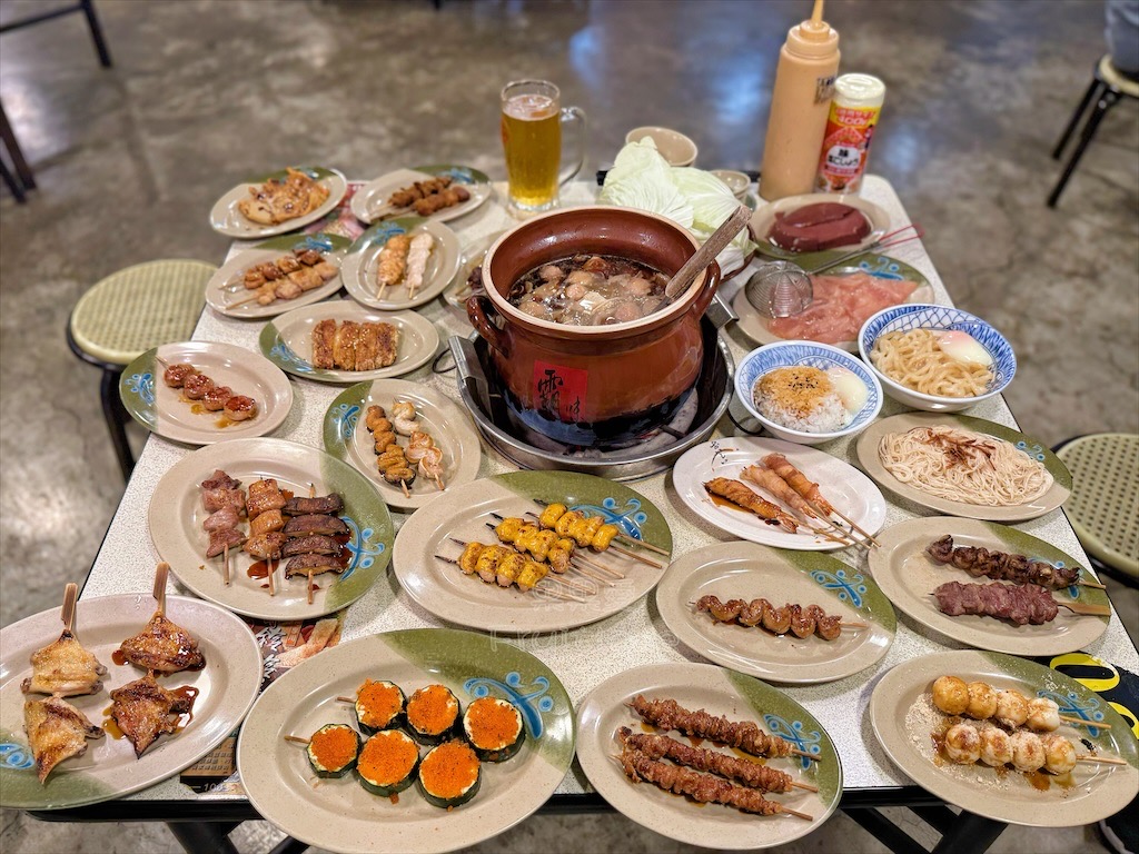 雲林斗六串燒|傳橙串燒炭火關東煮:隱藏在薑母鴨店裡的串燒,晚餐、宵夜、聚餐推薦,寵物友善 @果果愛Fruitlove 雲林斗六串燒|傳橙串燒炭火關東煮:隱藏在薑母鴨店裡的串燒,晚餐、宵夜、聚餐推薦,寵物友善 @果果愛Fruitlove