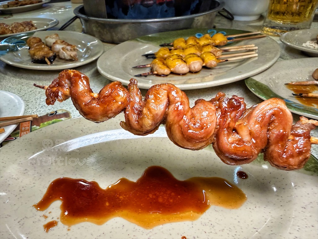 雲林斗六串燒|傳橙串燒炭火關東煮:隱藏在薑母鴨店裡的串燒,晚餐、宵夜、聚餐推薦,寵物友善 @果果愛Fruitlove 雲林斗六串燒|傳橙串燒炭火關東煮:隱藏在薑母鴨店裡的串燒,晚餐、宵夜、聚餐推薦,寵物友善 @果果愛Fruitlove
