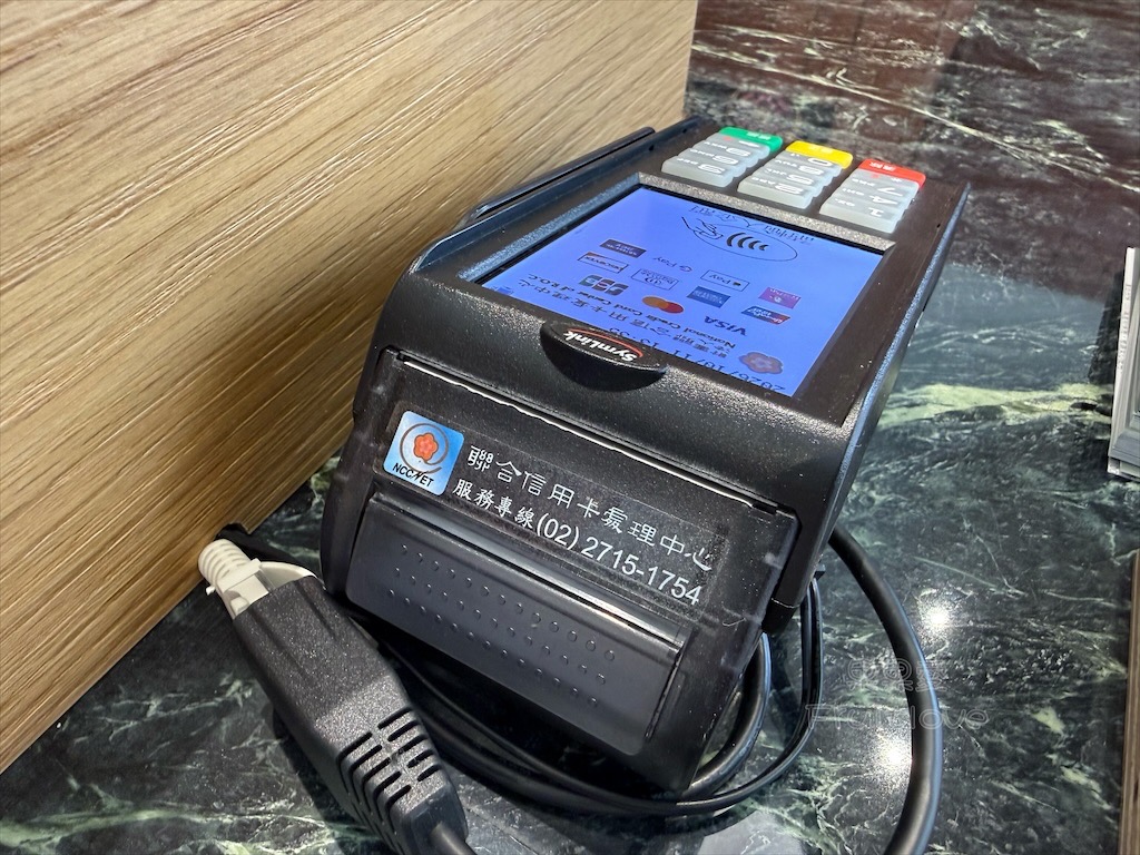 台中西區｜YICCI 一曲：審計新村旁質感曲奇餅乾專賣店，免費試吃、紅烏龍茶招待，伴手禮推薦 @果果愛Fruitlove