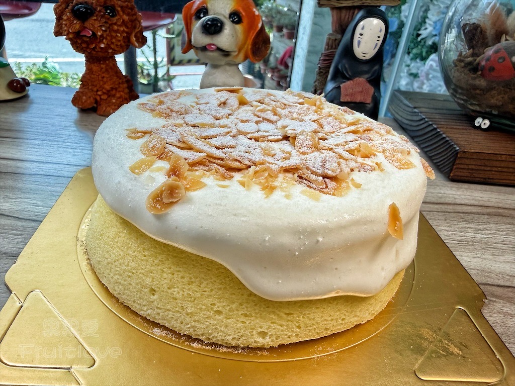 台中后里｜倪菓手作千層：平價美味千層蛋糕、總店限定菠蘿泡芙與彌月禮盒試吃申請 @果果愛Fruitlove