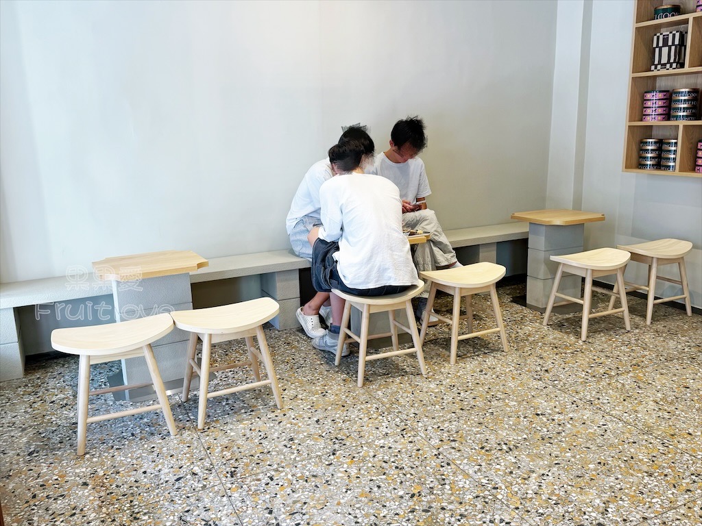 台中西區｜YICCI 一曲：審計新村旁質感曲奇餅乾專賣店，免費試吃、紅烏龍茶招待，伴手禮推薦 @果果愛Fruitlove