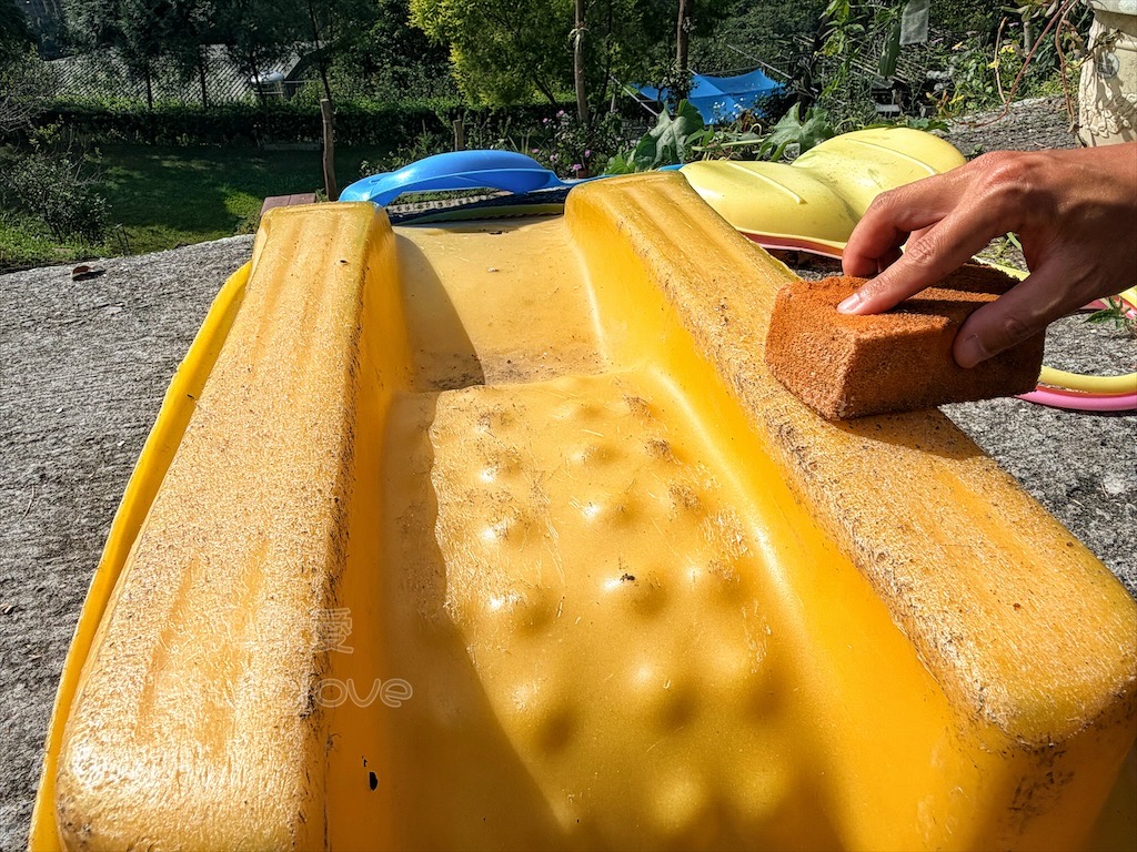 台中東勢｜爸娜娜窯烤披薩：預約包場手作窯烤披薩DIY、滑草場與山景大草皮，親子寵物友善農場推薦！ @果果愛Fruitlove