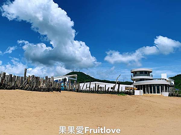 中角海濱公園⟩北海岸旅遊、玩水、衝浪推薦，距離金山老街只要6分鐘車程，有沖洗、有飲水機，親子寵物友善 @果果愛Fruitlove