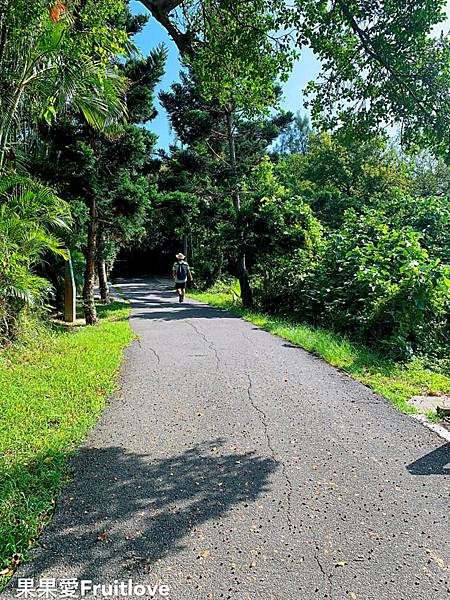 眺望燭臺雙嶼的輕鬆步道　獅頭山公園　輕鬆享受芬多精與美景　免費停車　可推車　親子寵物友善　　北海岸旅遊　近金山老街　中角灣 @果果愛Fruitlove