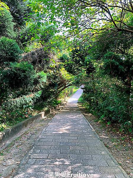 眺望燭臺雙嶼的輕鬆步道　獅頭山公園　輕鬆享受芬多精與美景　免費停車　可推車　親子寵物友善　　北海岸旅遊　近金山老街　中角灣 @果果愛Fruitlove