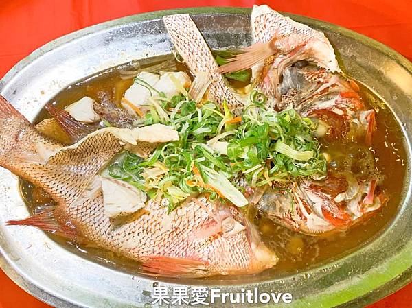 咱的海產店⟩漁夫帶路吃海鮮，厚片生魚片超誘人，新鮮好吃，墾丁後壁湖海產店推薦，親子寵物友善 @果果愛Fruitlove