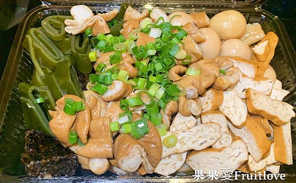 鼎記滷味⟩基隆廟口夜市附近必吃的冷滷味，入味又不鹹膩，食尚玩家也報導過的基隆美食 @果果愛Fruitlove