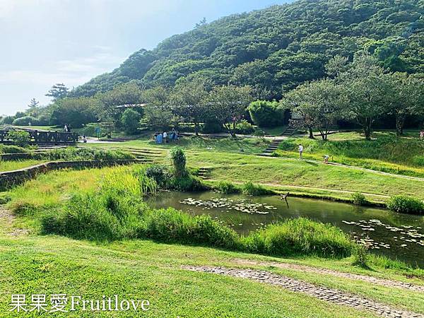 二子坪步道|陽明山最輕鬆的森林步道，二子坪遊客服務站，美景如畫，輕鬆就可以享受芬多精 @果果愛Fruitlove