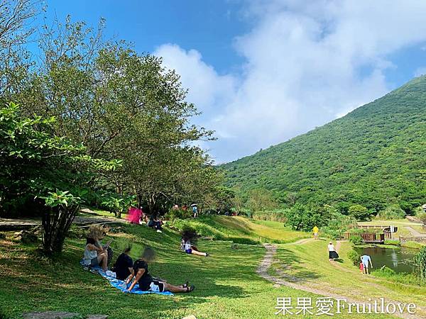 二子坪步道|陽明山最輕鬆的森林步道，二子坪遊客服務站，美景如畫，輕鬆就可以享受芬多精 @果果愛Fruitlove